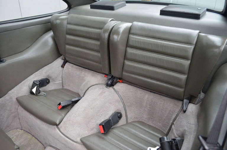 Porsche 911 Carrera 3.2 (KAT)