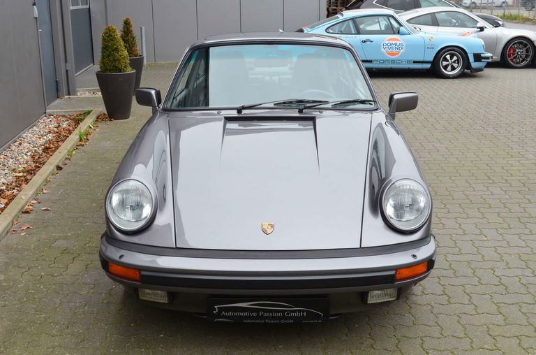 Porsche 911 Carrera 3.2 (KAT)