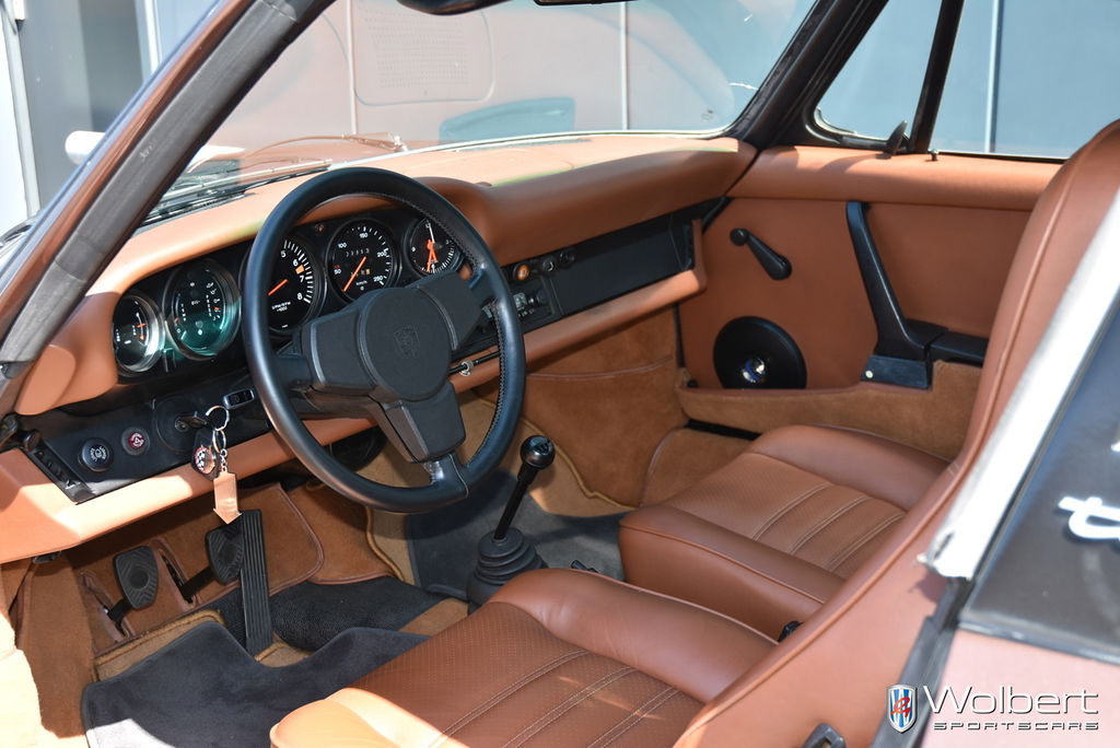 Porsche 911 Carrera (US)