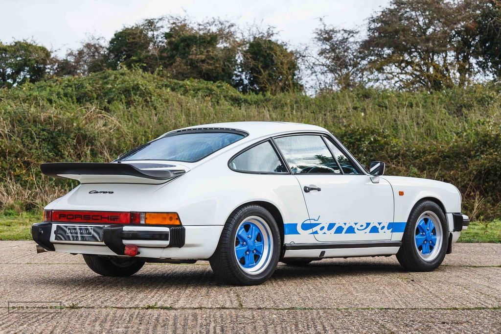 Porsche 911 Carrera 3.2