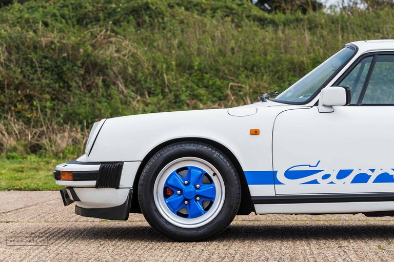 Porsche 911 Carrera 3.2