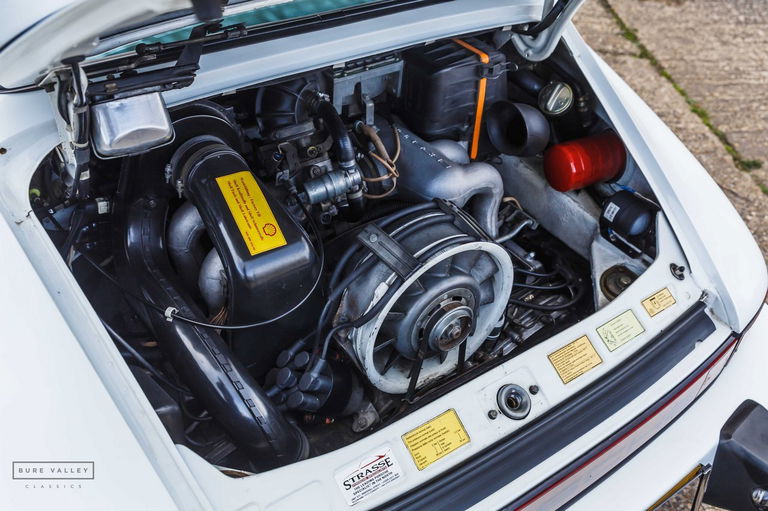 Porsche 911 Carrera 3.2