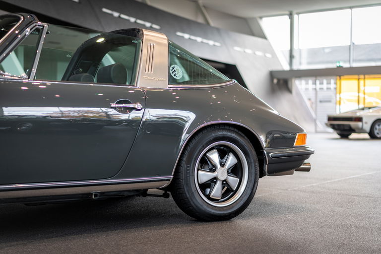 Porsche 911 S (F-Modell)