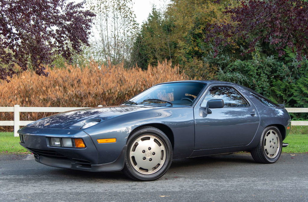 Porsche 928