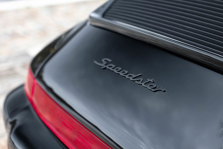 Porsche 964 Carrera 2 Speedster