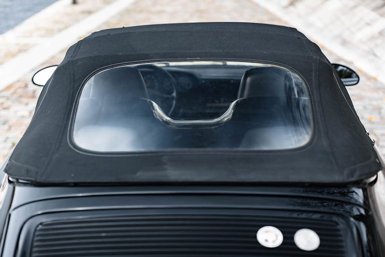 Porsche 964 Carrera 2 Speedster