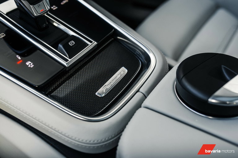 Porsche Panamera Turbo