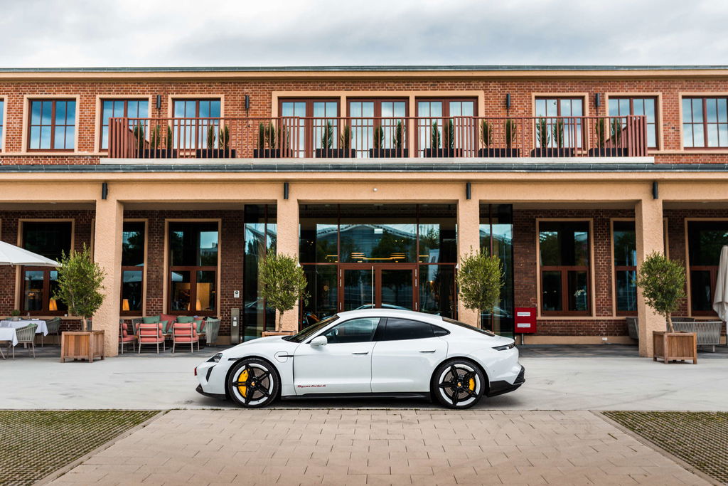 Porsche Taycan Turbo S