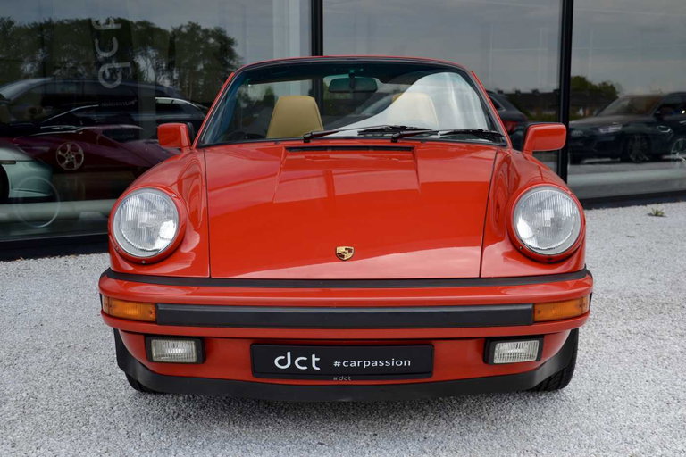 Porsche 911 Carrera 3.2