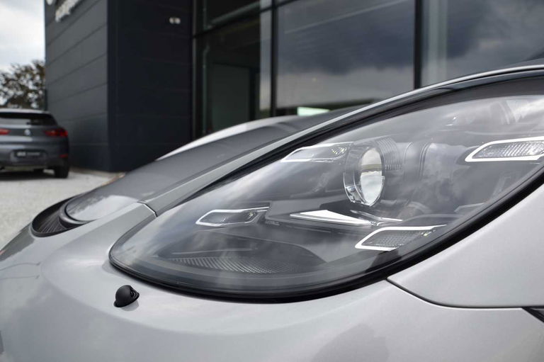 Porsche 718 Cayman GT4