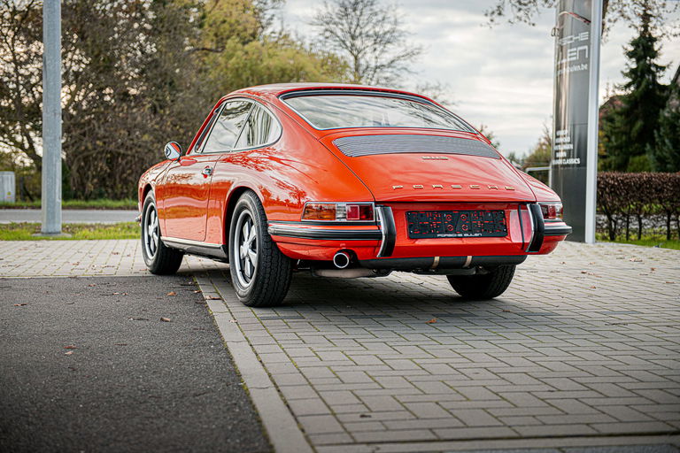 Porsche 911 S (F-Modell)