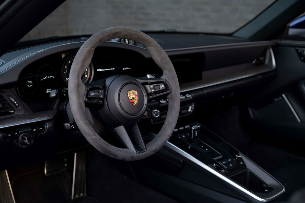 Porsche 992 Carrera 4S