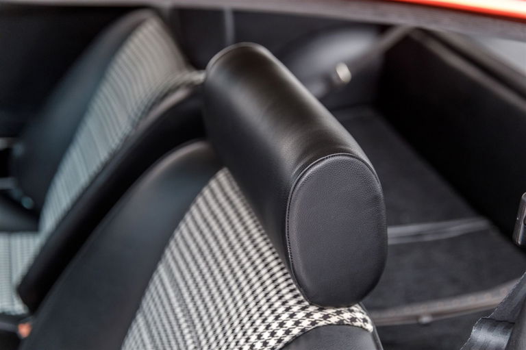 Porsche 911 S (F-Modell)