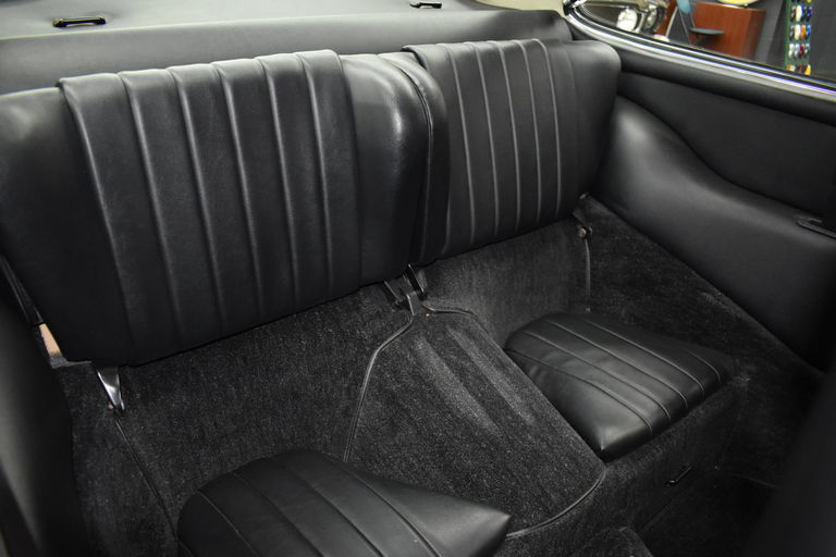 Porsche 911 Carrera 2,7