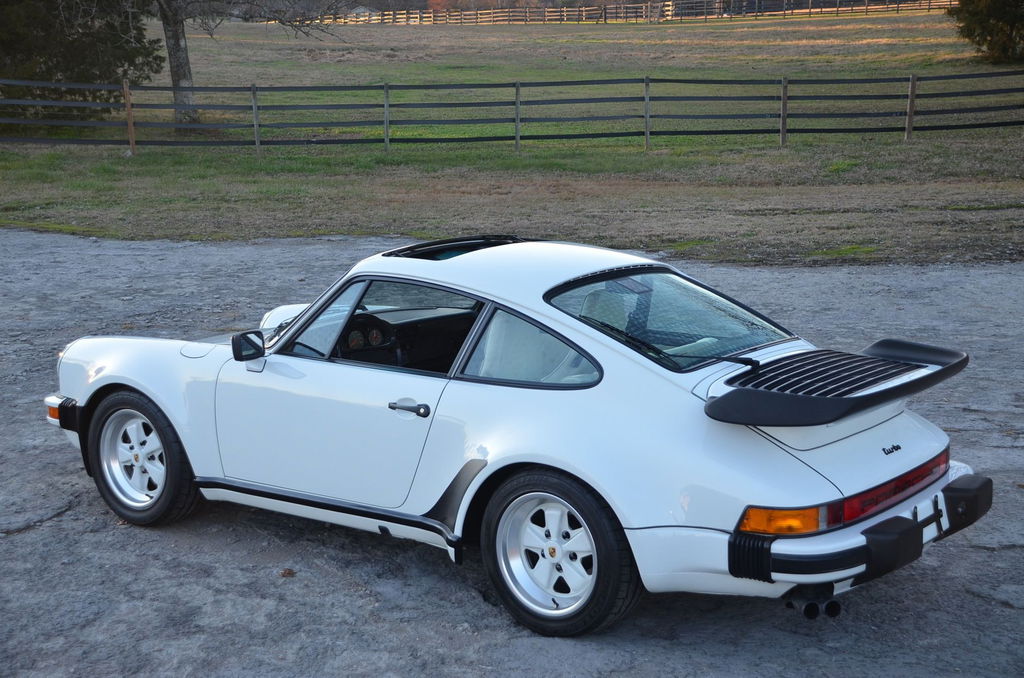 Porsche 911 Turbo 3.3 (US)