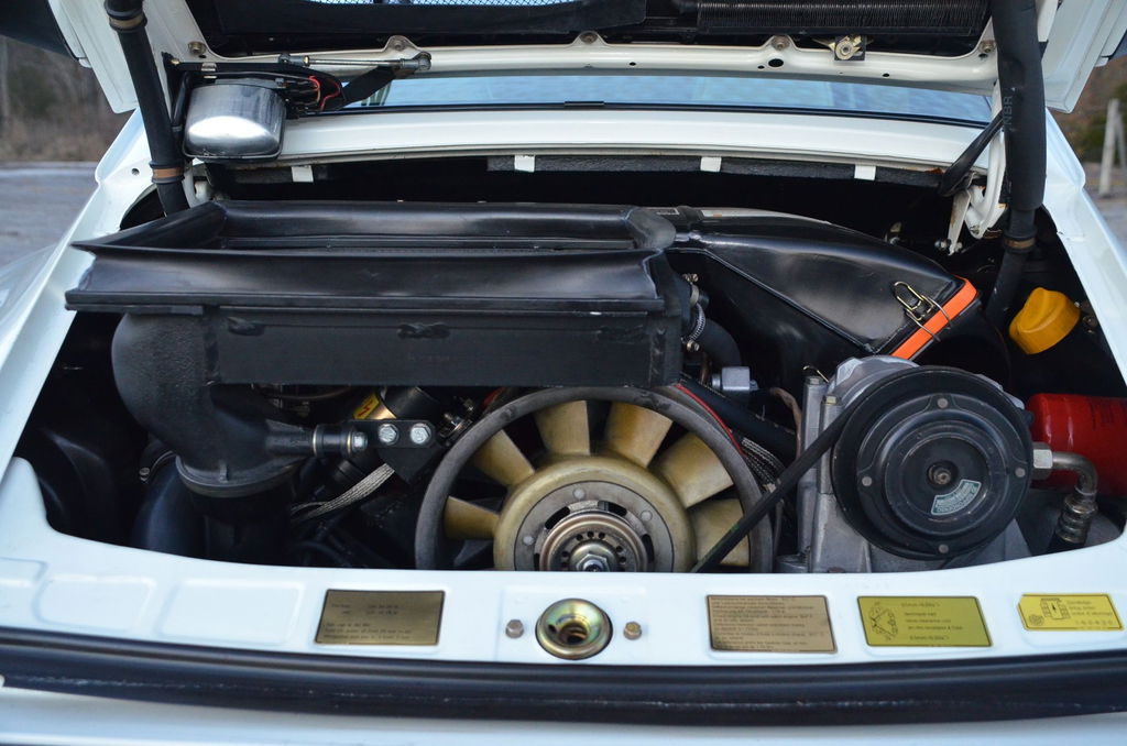 Porsche 911 Turbo 3.3 (US)