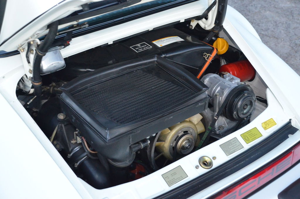 Porsche 911 Turbo 3.3 (US)