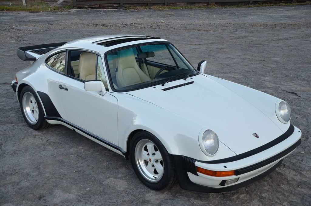 Porsche 911 Turbo 3.3 (US)