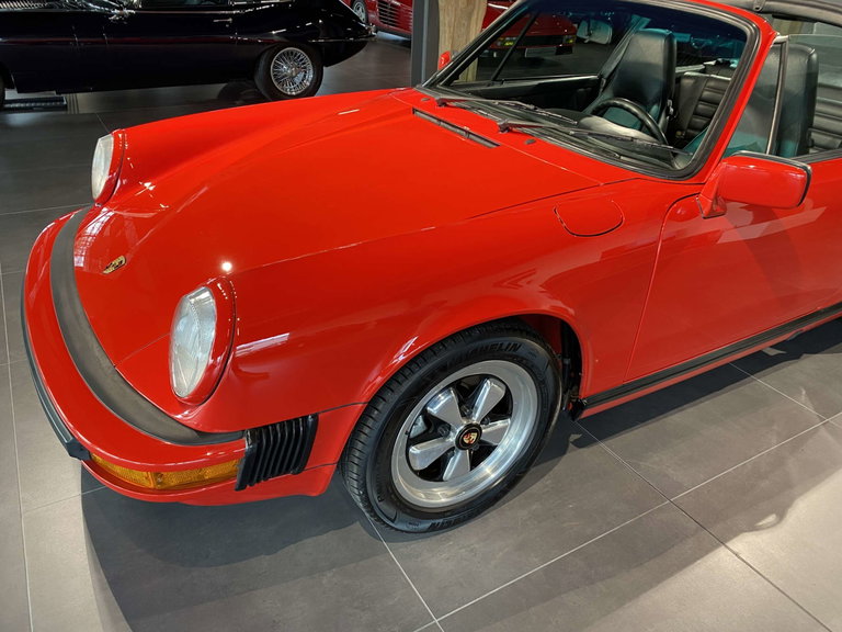 Porsche 911 Carrera 3.2 (US)