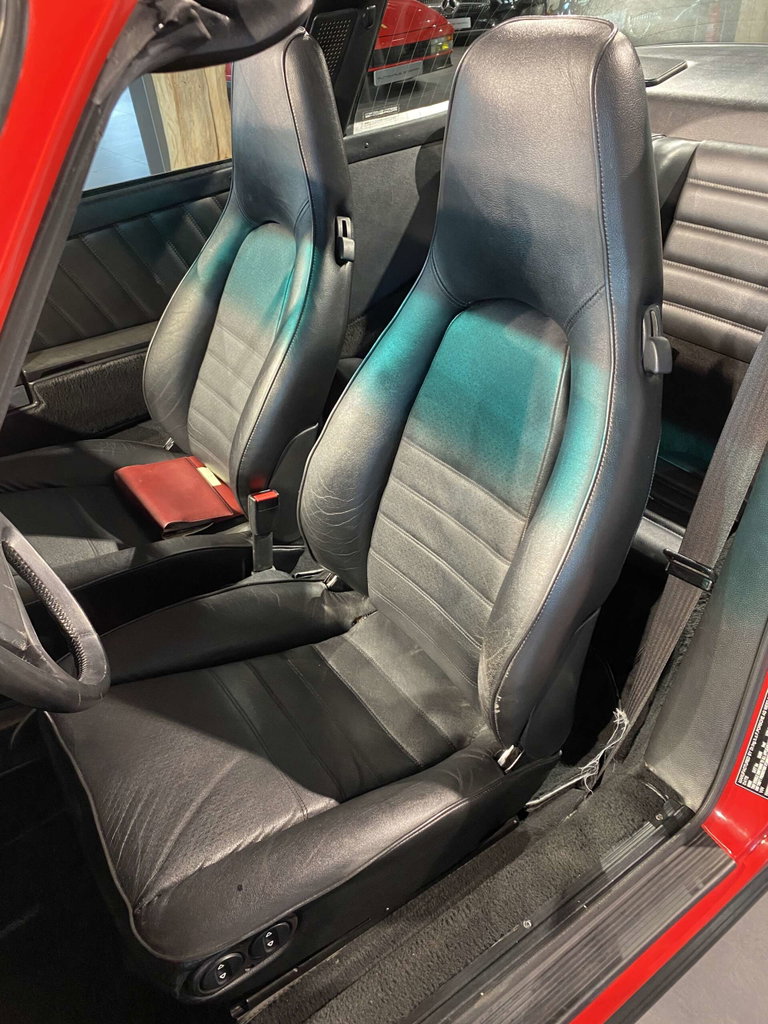 Porsche 911 Carrera 3.2 (US)