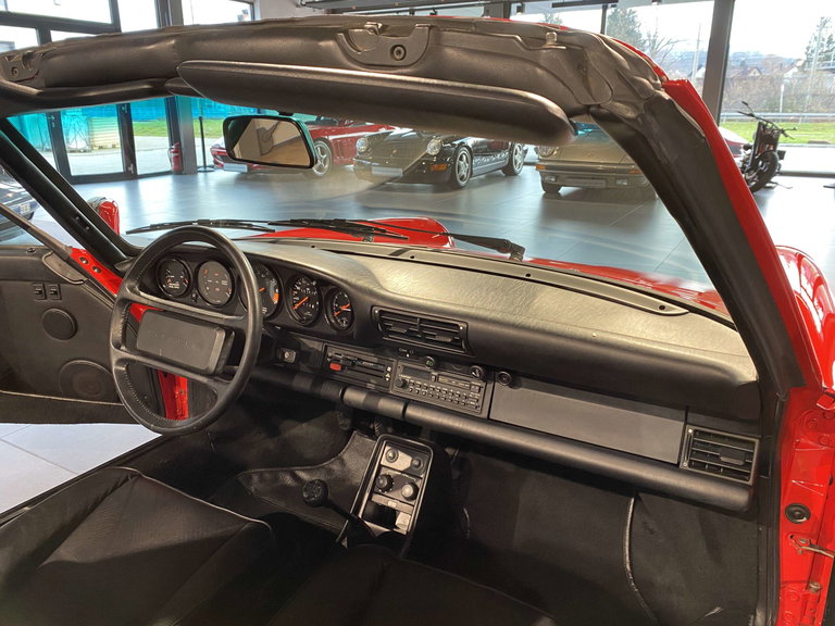 Porsche 911 Carrera 3.2 (US)