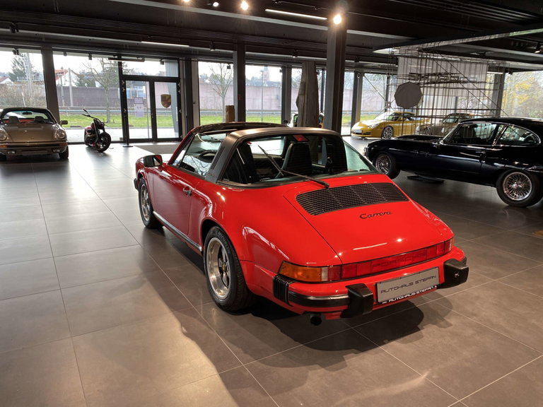 Porsche 911 Carrera 3.2 (US)