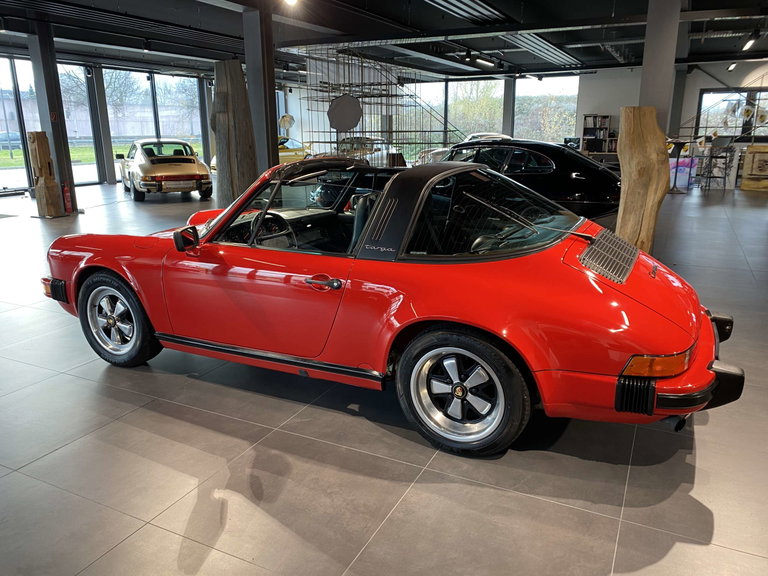 Porsche 911 Carrera 3.2 (US)