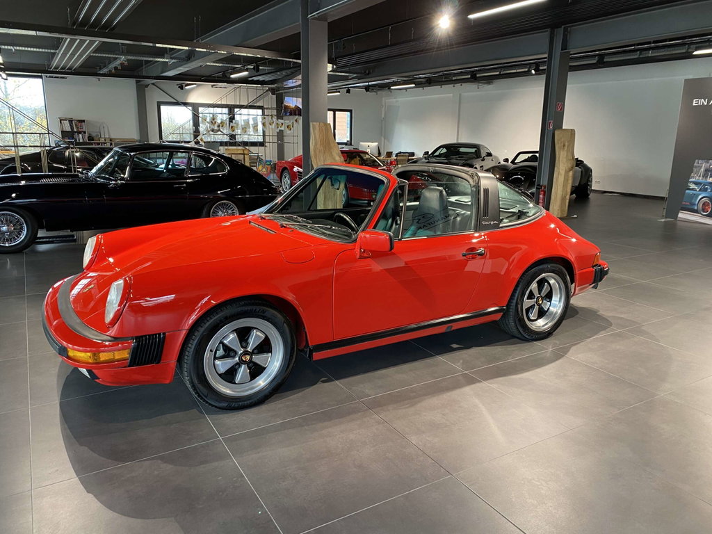 Porsche 911 Carrera 3.2 (US)