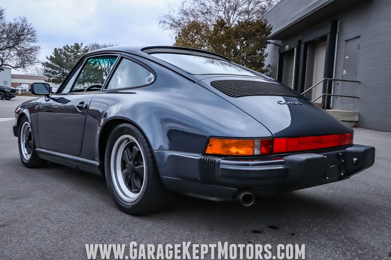 Porsche 911 Carrera 3.2 (US)