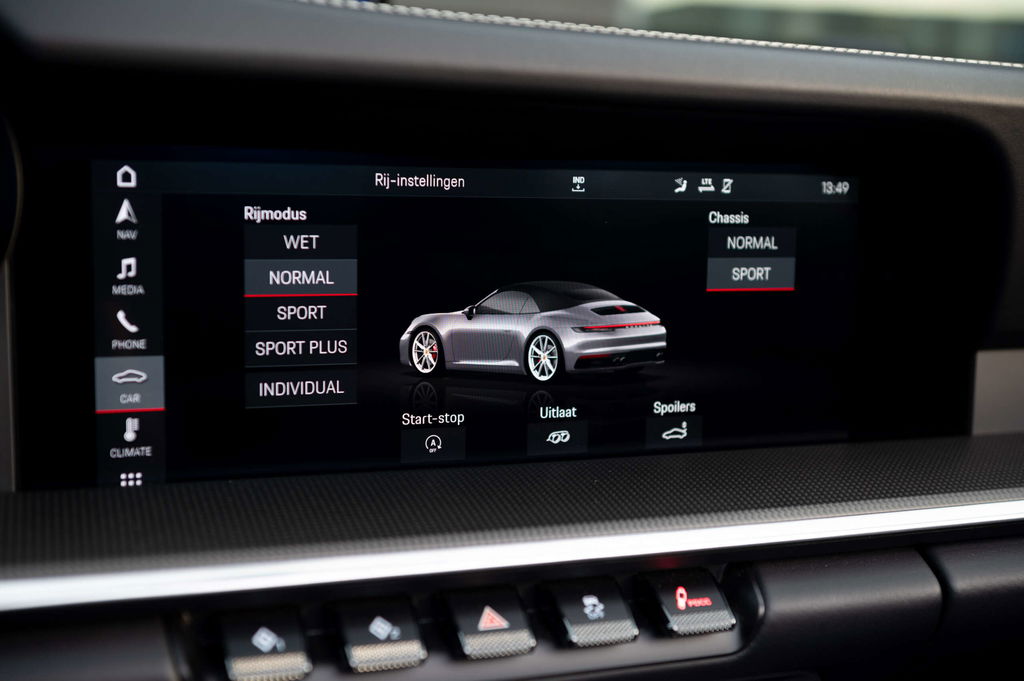 Porsche 992 Carrera 4S