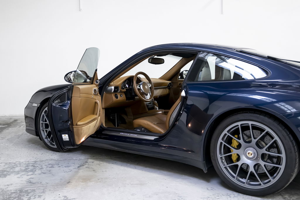 Porsche 997.2 Carrera GTS