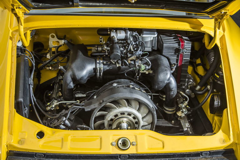 Porsche 964 Carrera 4 Lightweight