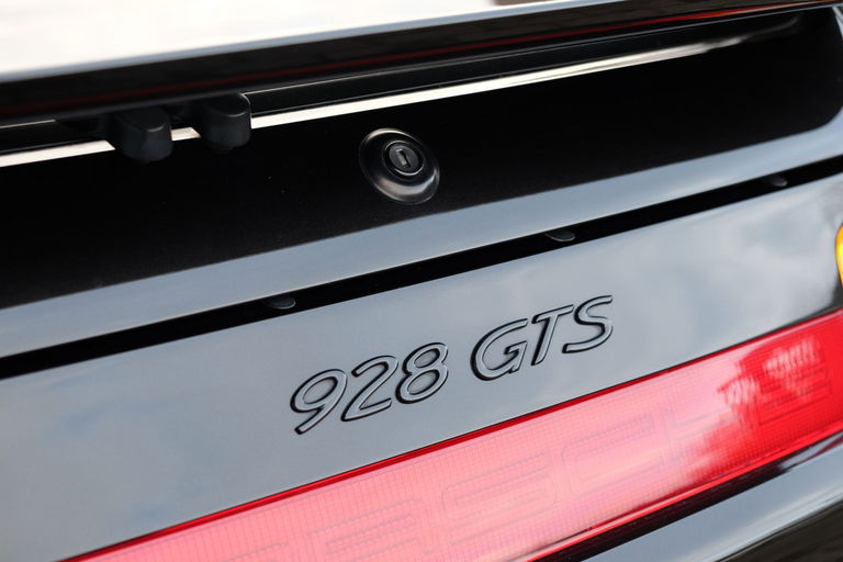 Porsche 928 GTS
