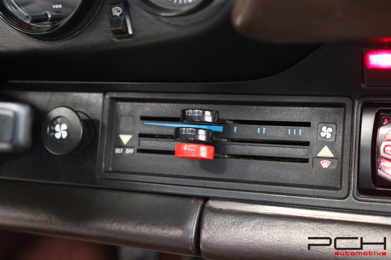 Porsche 911 Turbo 3.3