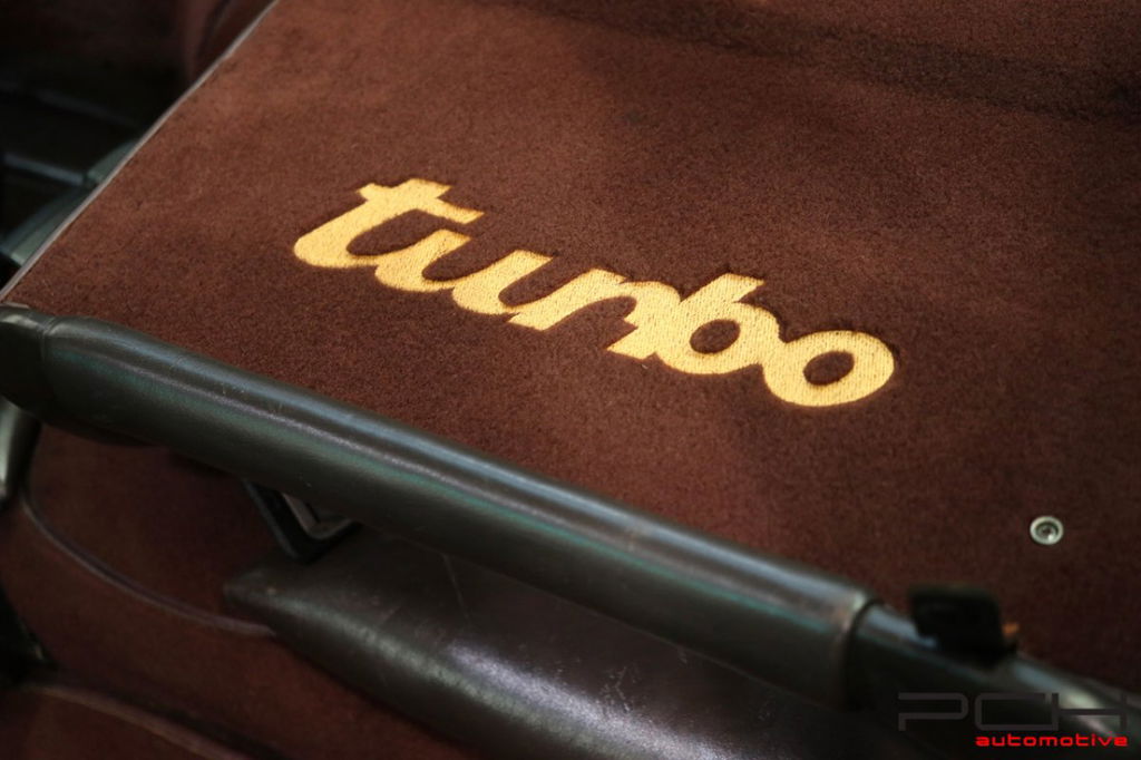 Porsche 911 Turbo 3.3