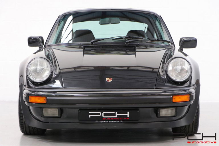 Porsche 911 Turbo 3.3