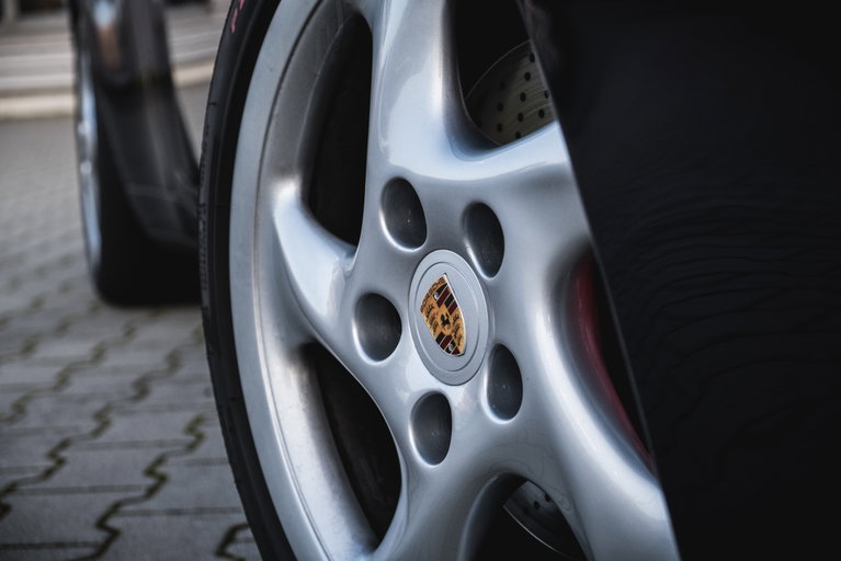 Porsche 993 Carrera 4
