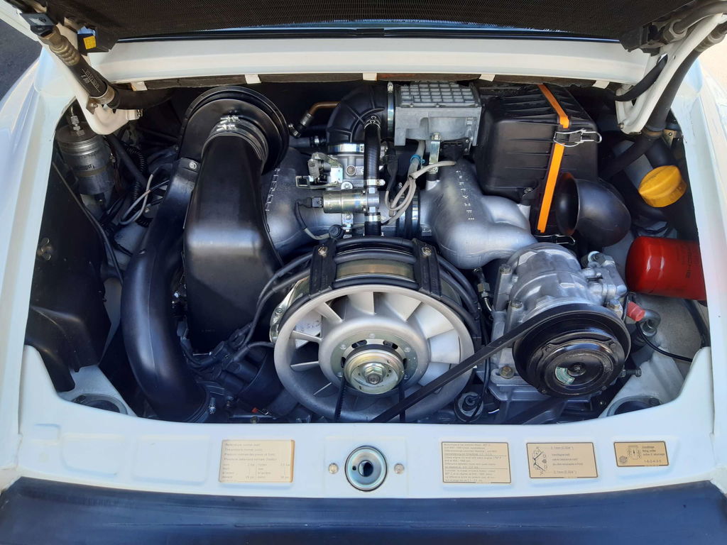 Porsche 911 Carrera 3.2