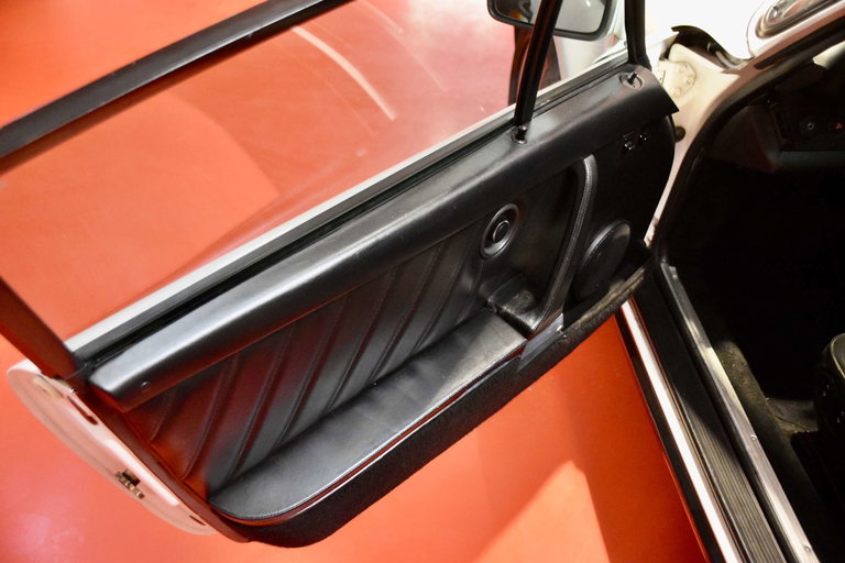 Porsche 911 Carrera 3.2 WTL