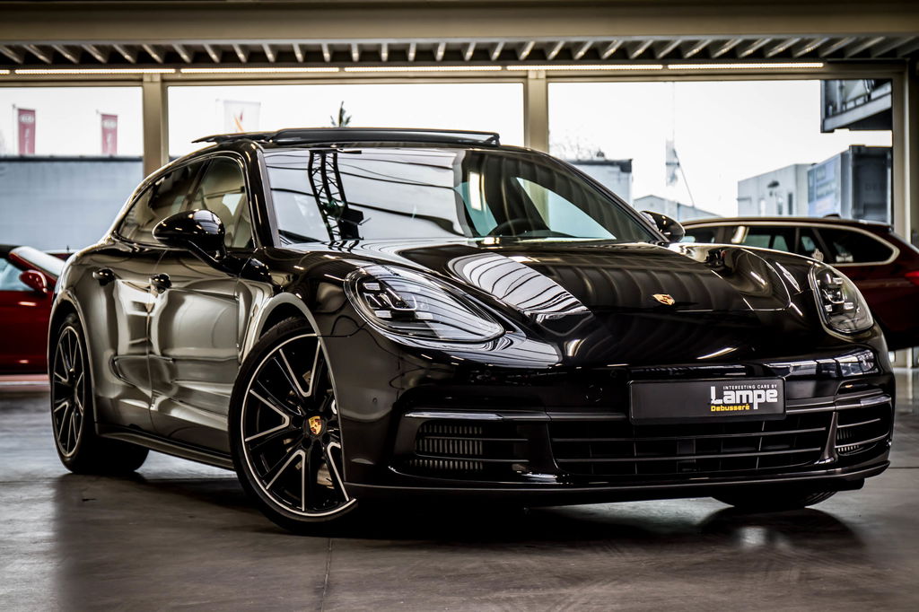 Porsche Panamera 4