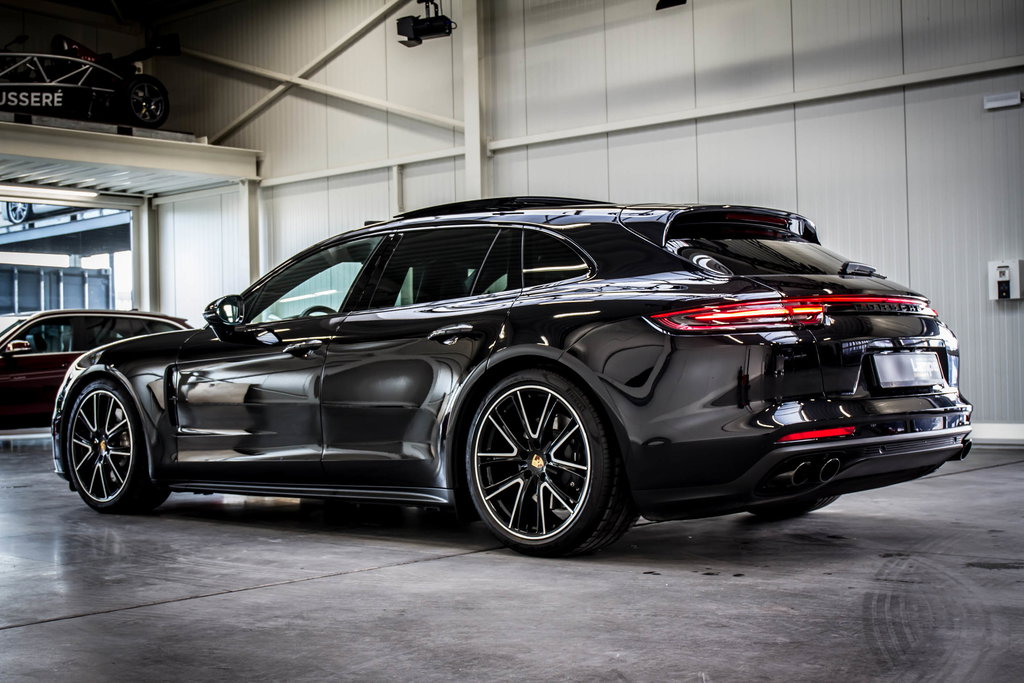 Porsche Panamera 4