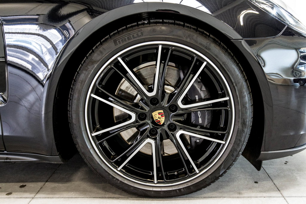Porsche Panamera 4