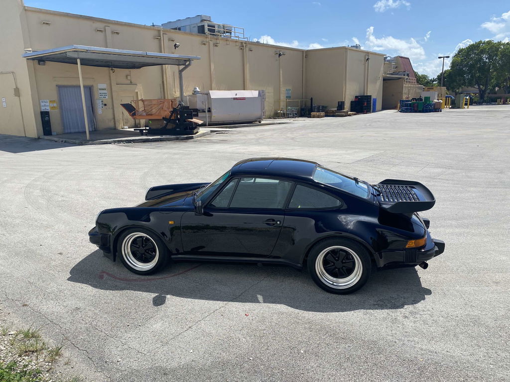 Porsche 911 Turbo 3.3