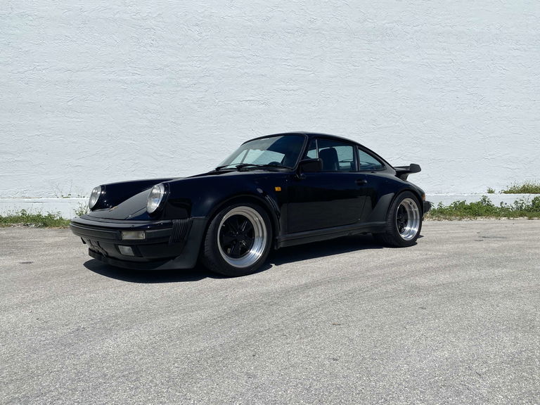 Porsche 911 Turbo 3.3