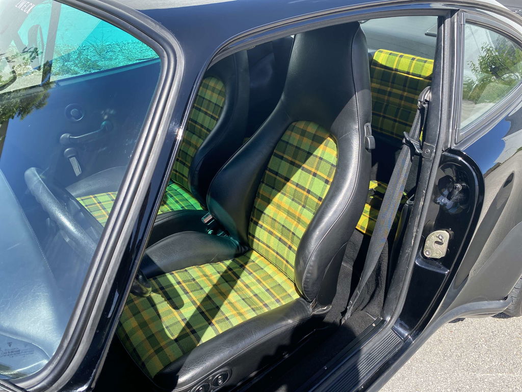 Porsche 911 Turbo 3.3