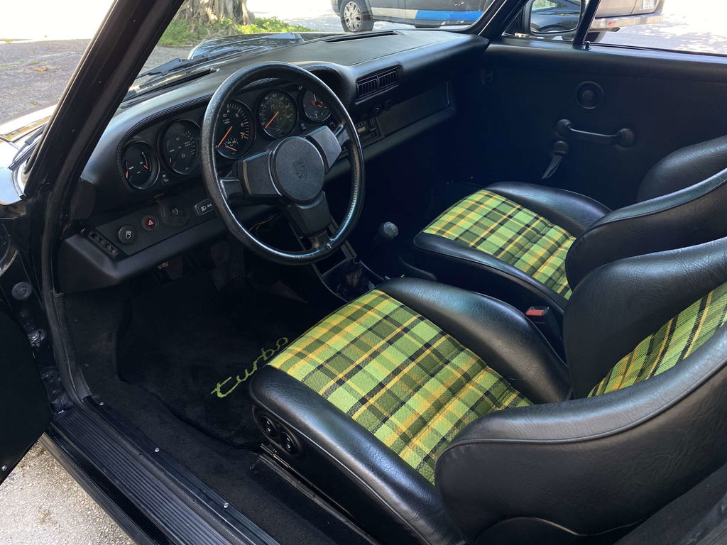 Porsche 911 Turbo 3.3