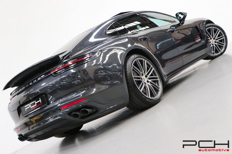 Porsche Panamera 4S