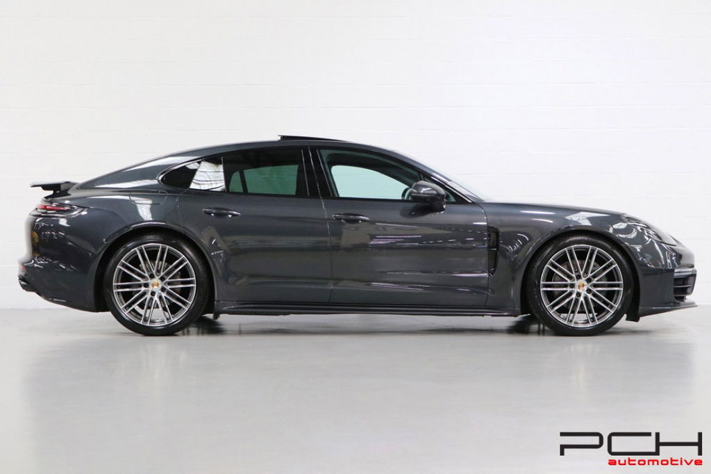 Porsche Panamera 4S