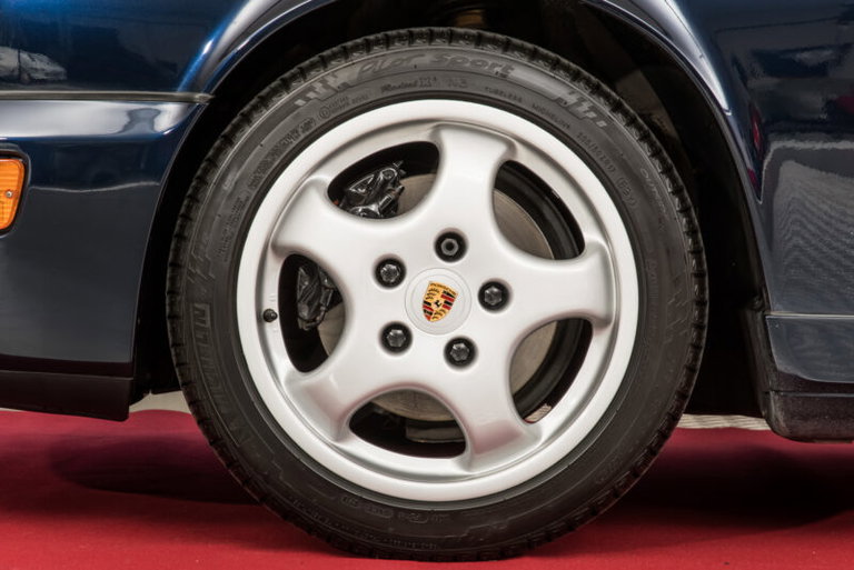 Porsche 964 Carrera 2