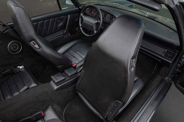 Porsche 964 Carrera 4